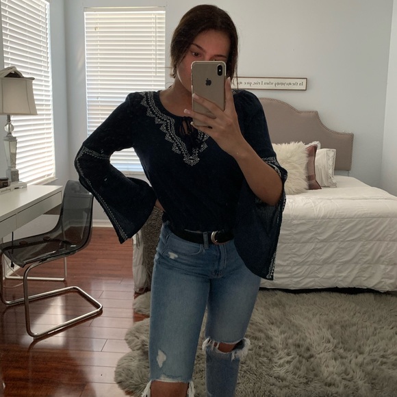 Hollister Long Sleeve Summer Top - Picture 1 of 2